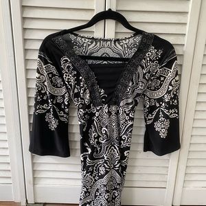 Black house white market blouse